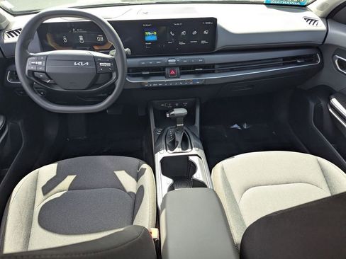 Used 2025 Kia K4 FWD image 26