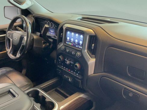 Used 2019 Chevrolet Silverado 1500 LT Trail Boss AWD/4WD image 50
