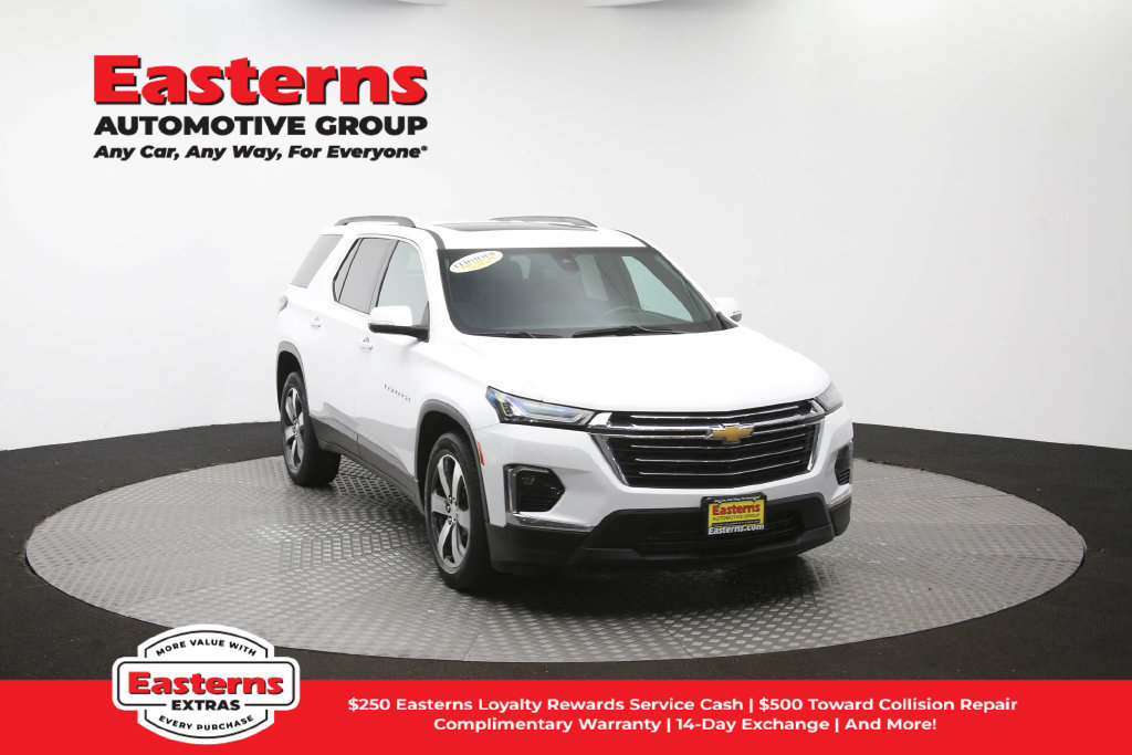 Used 2023 Chevrolet Traverse LT w/ LT Premium Package AWD/4WD image 56