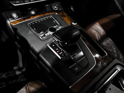 Used 2018 Audi Q5 2.0T Premium Plus w/ Premium Plus Package image 25