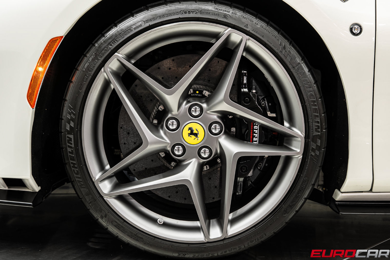 Used 2023 Ferrari F8 Tributo RWD image 27