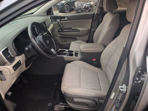 Used 2019 Kia Sportage LX AWD/4WD image 12