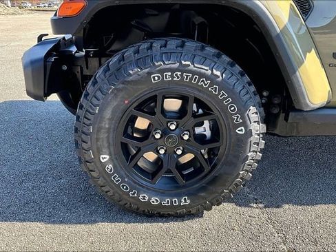 New 2026 Jeep Gladiator Willys AWD/4WD image 12