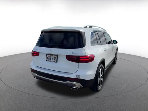 Used 2025 Mercedes-Benz GLB 250 4MATIC image 11