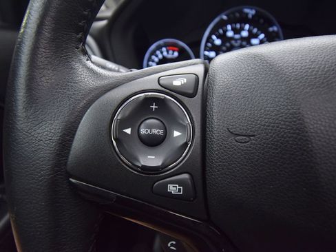 Used 2016 Honda HR-V EX-L image 32
