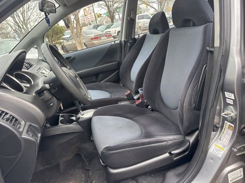 Used 2008 Honda Fit image 7