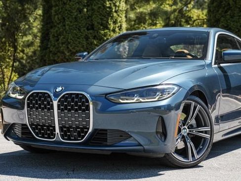 Used 2024 BMW 430i Coupe w/ Convenience Package RWD image 2