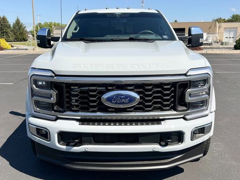 Used 2025 Ford F450 Platinum w/ Platinum Plus Package image 15