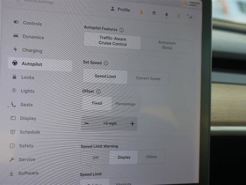 Used 2017 Tesla Model 3 Long Range image 17