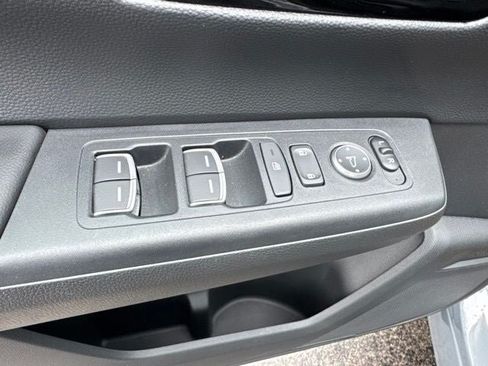 Used 2024 Honda CR-V EX-L image 9