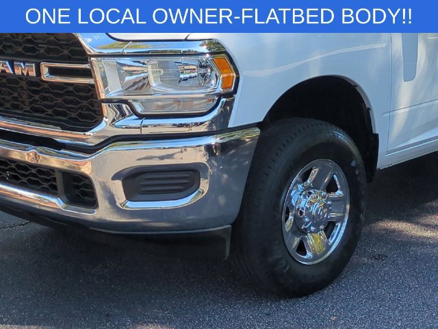 Used 2024 RAM 2500 Tradesman w/ Chrome Appearance Group AWD/4WD image 9