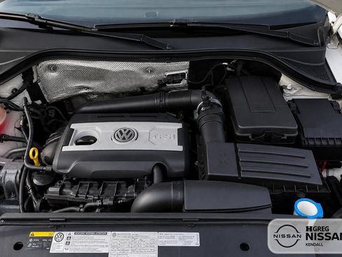 Used 2017 Volkswagen Tiguan S FWD image 11