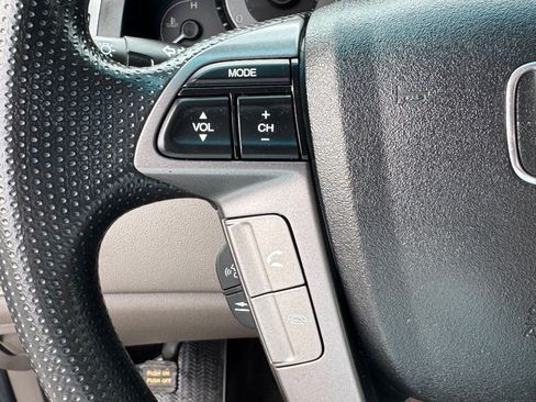 Used 2012 Honda Odyssey EX image 21