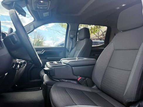 Used 2024 Chevrolet Silverado 1500 LT image 17