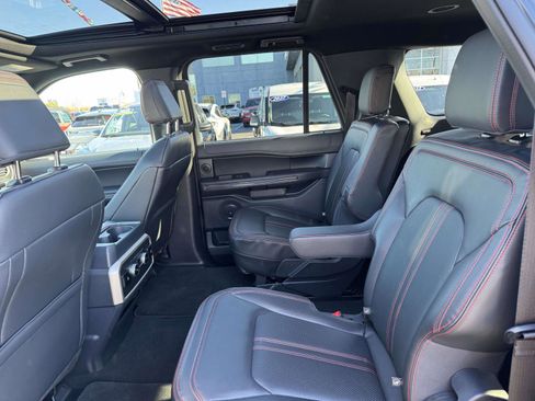 Used 2024 Ford Expedition Max Limited image 10