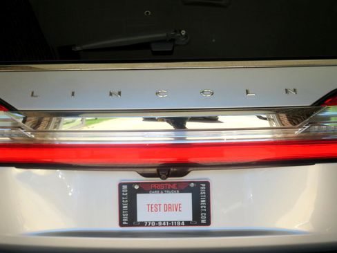 Used 2019 Lincoln Navigator Reserve w/ Cargo Package image 75