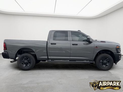 New 2026 RAM 2500 Tradesman AWD/4WD image 3