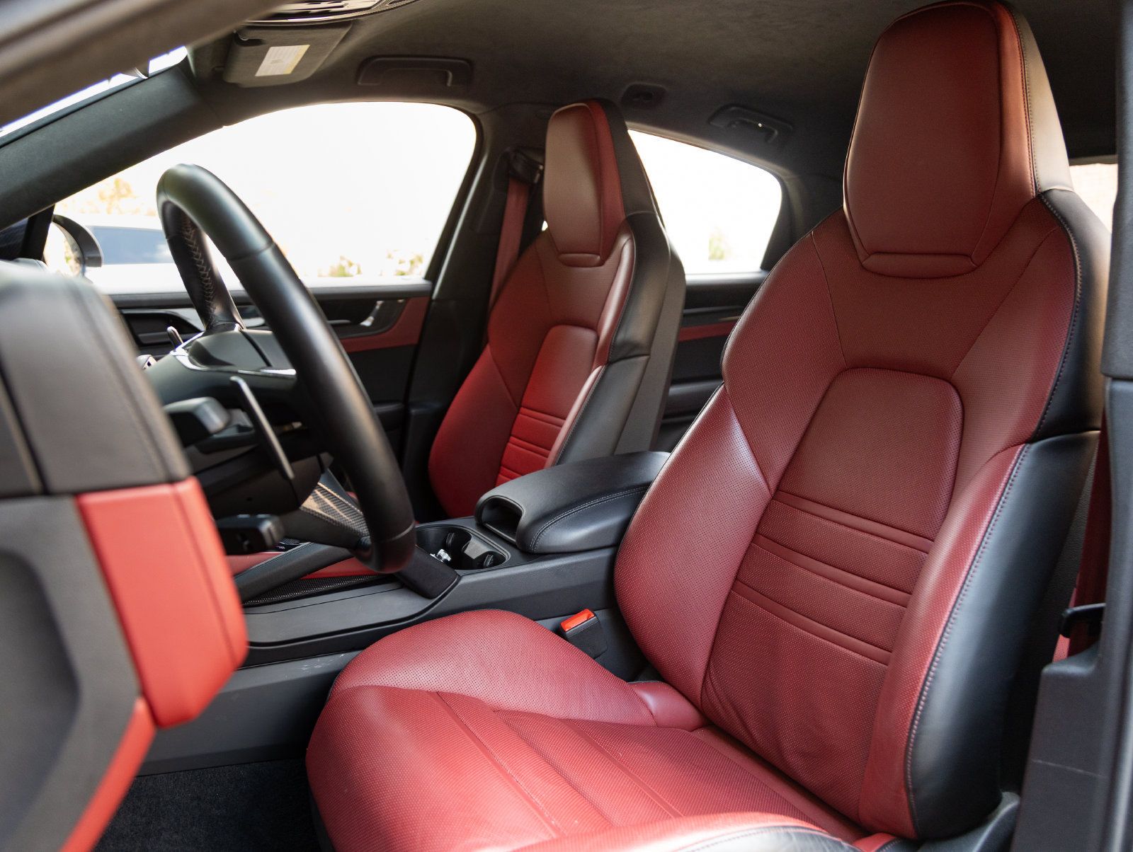 Certified 2024 Porsche Cayenne Turbo GT AWD/4WD image 5