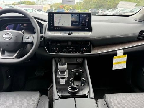 New 2026 Nissan Rogue Platinum w/ Platinum Premium Package image 26