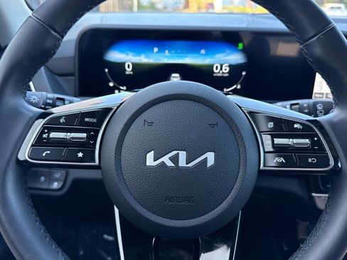 Used 2025 Kia Seltos EX AWD/4WD image 24