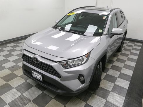 Used 2019 Toyota RAV4 XLE w/ All Weather Liner Package image 6