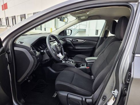 Used 2017 Nissan Rogue Sport S w/ S Appearance Package image 13