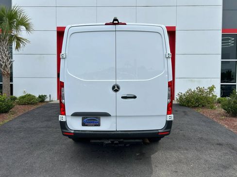 Used 2023 Mercedes-Benz Sprinter 2500 image 5