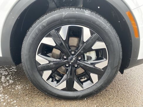 Certified 2023 Kia Sportage X-Line w/ X-Line Premium Package image 9