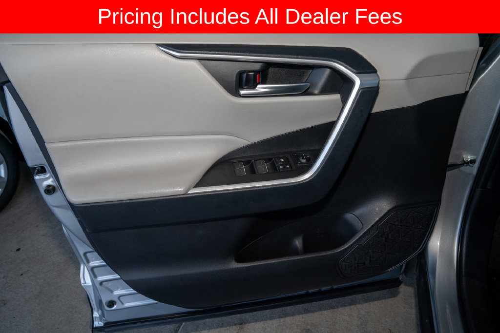 Used 2024 Toyota RAV4 XLE Premium FWD image 13
