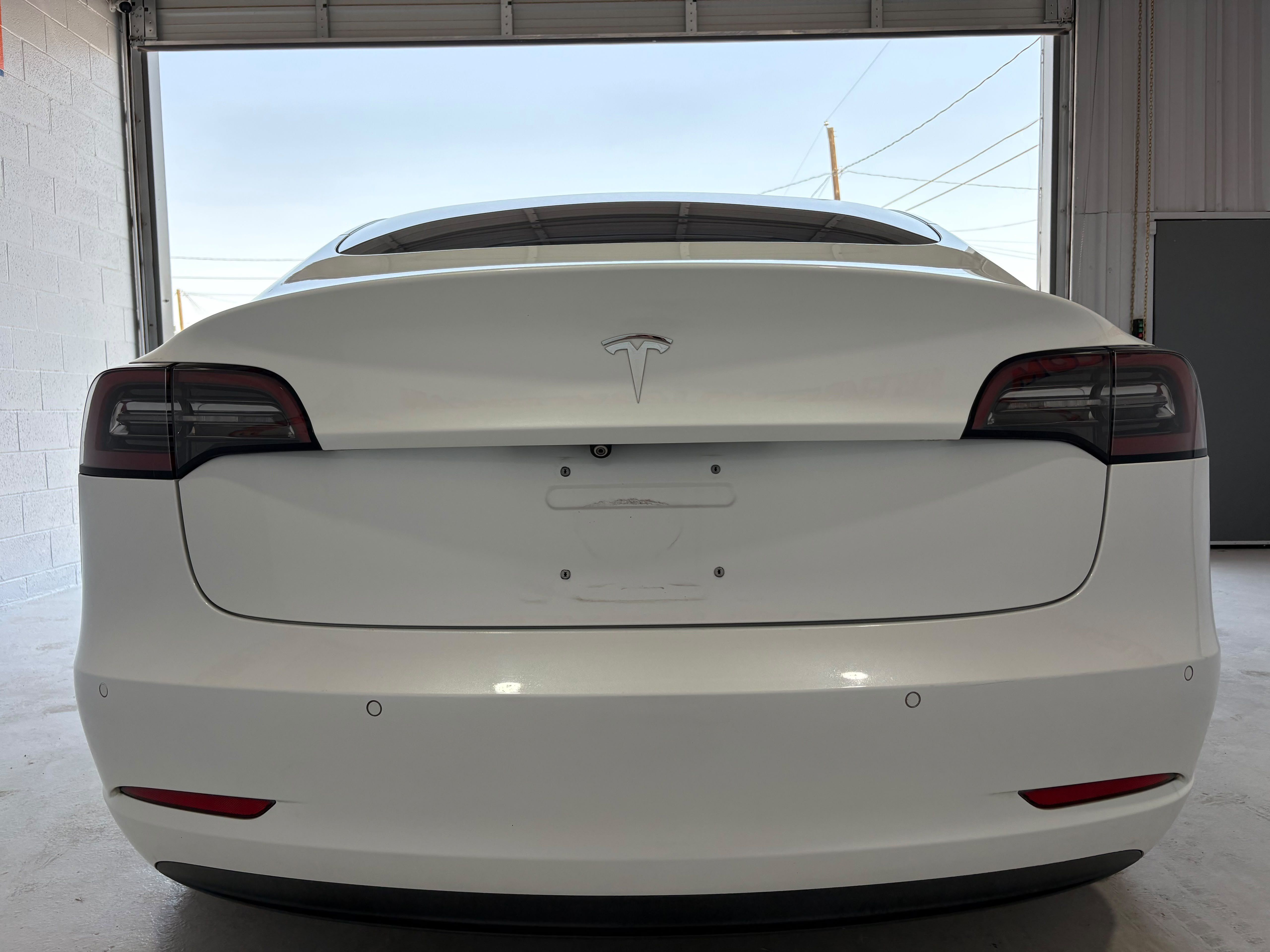 Used 2018 Tesla Model 3 Long Range RWD image 4