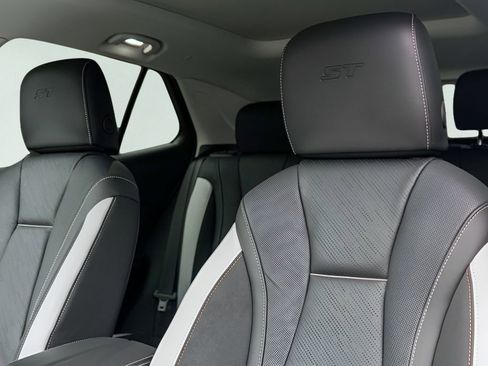 New 2026 Buick Envision Sport Touring image 11