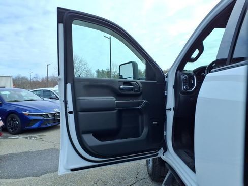 Used 2022 GMC Sierra 3500 AT4 w/ AT4 Preferred Package image 26