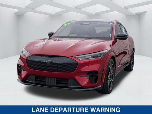 Certified 2023 Ford Mustang Mach-E GT image 7