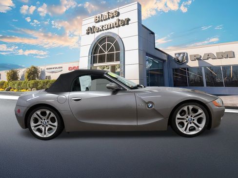 Used 2004 BMW Z4 3.0i image 2