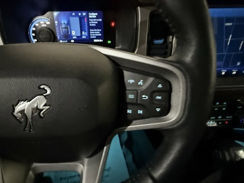 Used 2023 Ford Bronco Outer Banks w/ Sasquatch Package image 16
