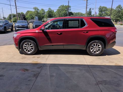 Used 2020 Chevrolet Traverse LT w/ Driver Confidence II Package AWD/4WD image 6