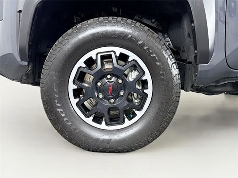 Certified 2025 Toyota Tacoma TRD Off-Road image 49