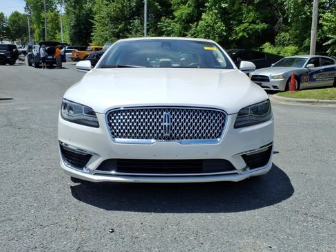 Used 2020 Lincoln MKZ Reserve w/ Luxury Package FWD image 2