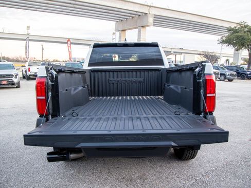Used 2024 Toyota Tacoma SR image 12