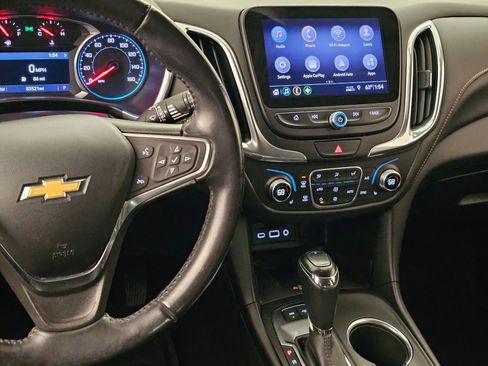 Used 2019 Chevrolet Equinox Premier image 18
