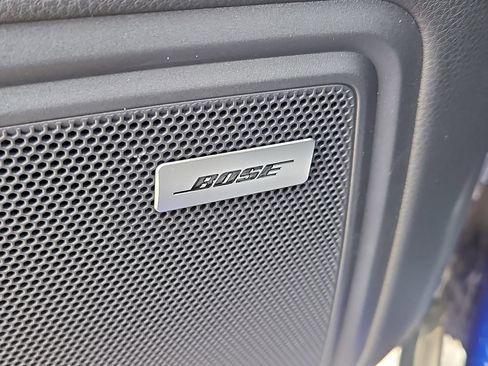 Certified 2026 Porsche Macan AWD/4WD image 17