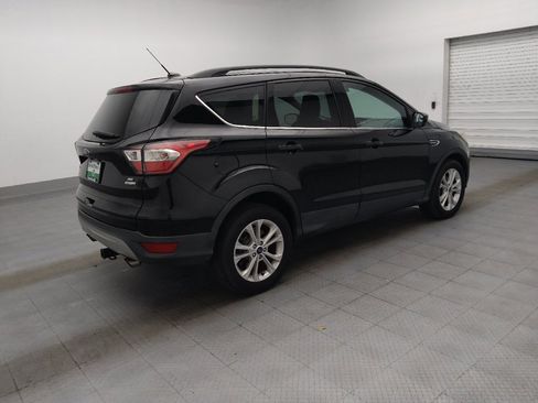 Used 2018 Ford Escape SE FWD image 10