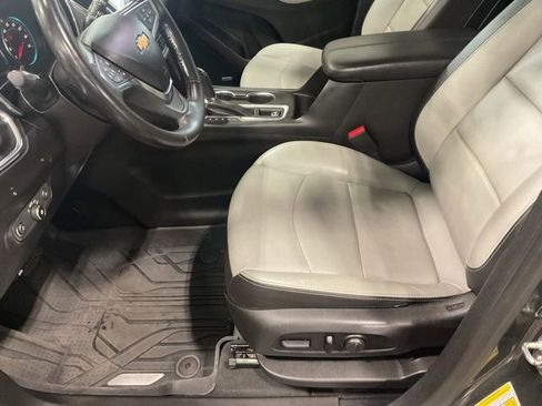 Used 2018 Chevrolet Equinox Premier AWD/4WD image 9