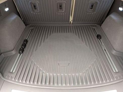 Certified 2023 Cadillac XT5 Premium Luxury w/ LPO, Floor Liner Package AWD/4WD image 25