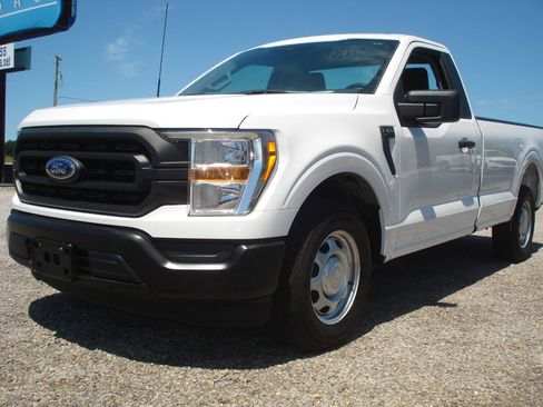 Used 2022 Ford F150 XL w/ Trailer Tow Package RWD image 4
