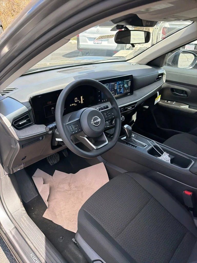 Used 2026 Nissan Kicks S w/ Charging Package FWD image 16