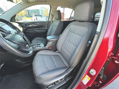 Used 2021 Chevrolet Equinox LT image 18