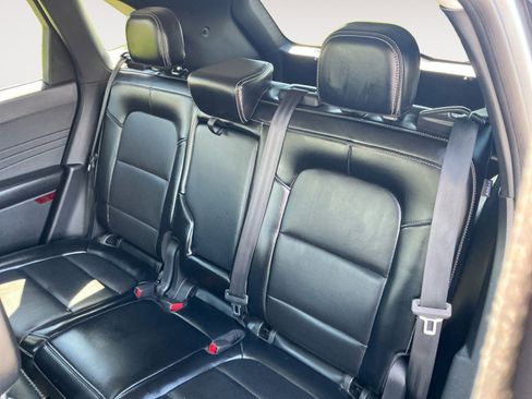 Used 2024 Ford Escape Platinum AWD/4WD image 13