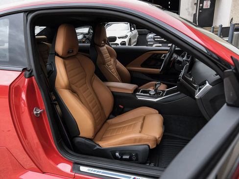 Used 2024 BMW M2 w/ Lighting Package RWD image 30