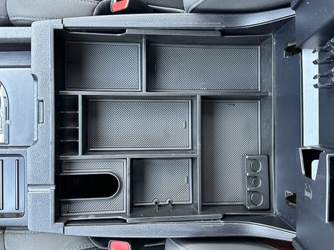 Used 2017 Toyota Tundra SR5 w/ TRD Off Road Package image 36